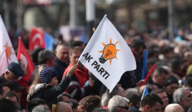 AKP’de istifa dalgası devam ediyor… Bitlis İl Başkanı Kadir Köstekçi de görevinden ayrıldı!