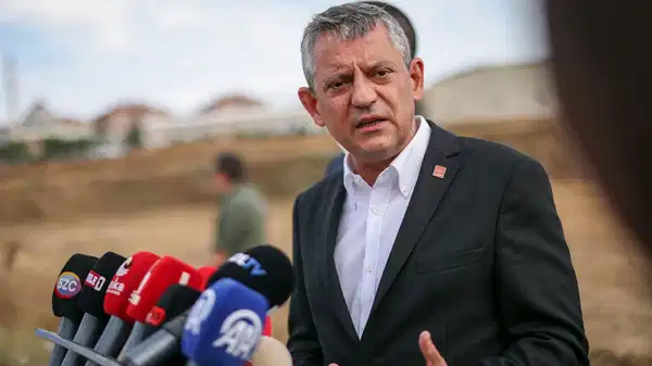 AKP’den CHP lideri Özgür Özel hakkında suç duyurusu