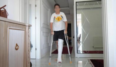 Akran şiddeti iddiası: 14 yaşındaki öğrencinin ayağı kırıldı