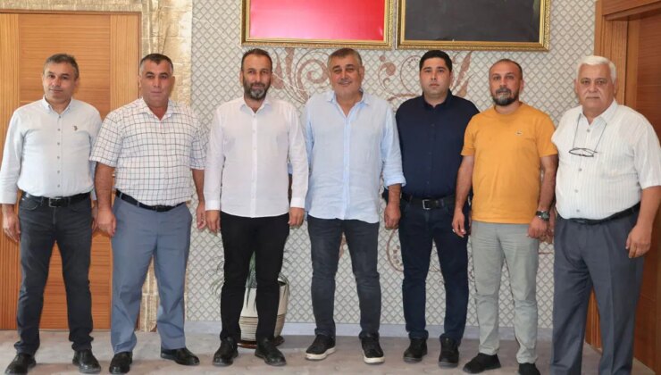 Aksu’da 6 CHP’li meclis üyesi partisinden istifa etti