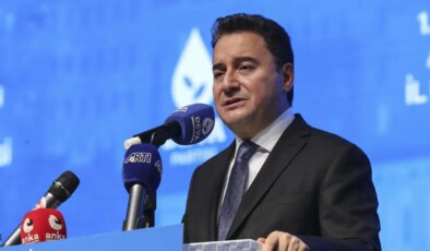 Ali Babacan’dan Erdoğan’a ‘Trump’ tepkisi: Soykırımın en büyük destekçisine ‘dostum’ diye hitap etmesi içimi yaralıyor
