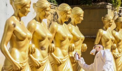 Altın Portakal 62 yaşında: Festival öncesi Venüs heykelleri şehirde yerini aldı