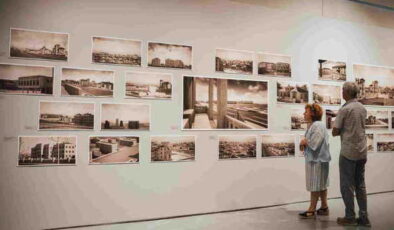 Ankara’nın başkent olarak kuruluşunun ilk on yılına odaklanan sergi Müze Gazhane’de açıldı: ‘Bir Şehir Kurmak: Ankara 1923-1933’