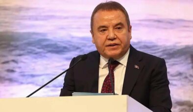 Antalya Büyükşehir Belediye Başkanı Muhittin Böcek hastaneye sevk edildi