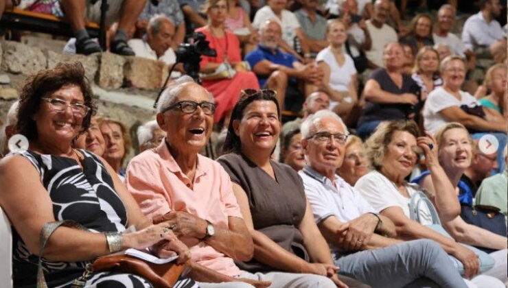 Ataol Behramoğlu Sokağı…