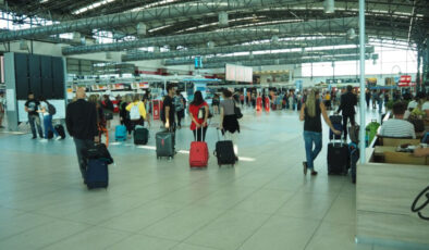 Avrupa’da ‘siber saldırı’ nedeniyle havalimanları felç oldu