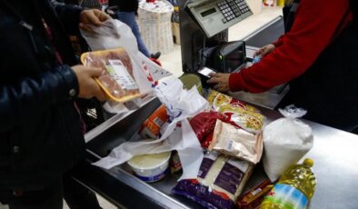 Bakan Bolat’tan yeşil ışık: Marketler pazar günleri kapalı mı olacak?