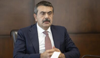 Bakan Tekin açıkladı: Okullarda kayıt sırasında ‘zorunlu bağış’ tartışması