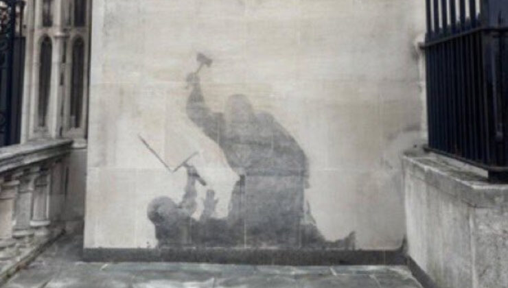 Banksy’nin Londra’da çizdiği resim silindi: Kimliği ortaya çıkabilir