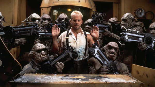 Beşinci Element (The Fifth Element) filminin konusu ne?