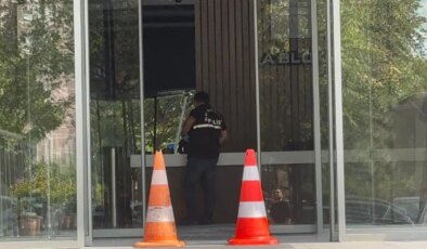 Beylikdüzü’nde erkek şiddeti: Boşanma aşamasındaki eşini ayağından vurdu!