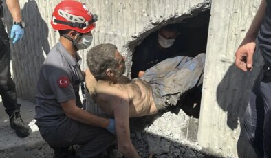 Beyoğlu’nda akılalmaz olay: Tünelde günlerce mahsur kalmış!