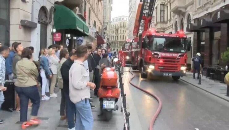 Beyoğlu’nda otelde yangın!