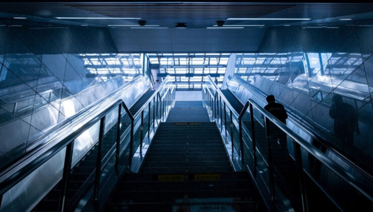 Çağın en sinsi tehdidi: Dijital yalnızlık erken ölüm riskini artırıyor