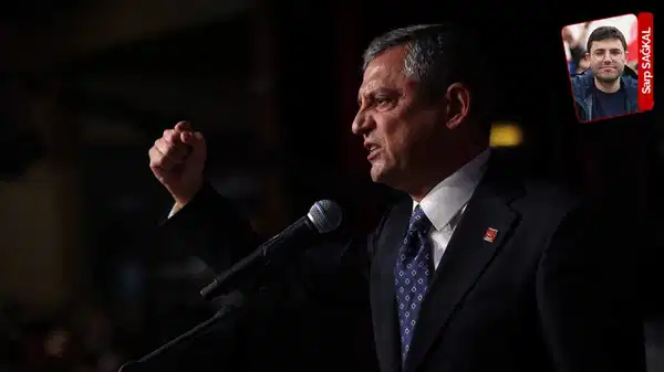 CHP lideri Özel, 22. Olağanüstü Kurultay’da bir kere daha genel başkan seçildi: ‘CHP, saldırıya karşı bütündür’