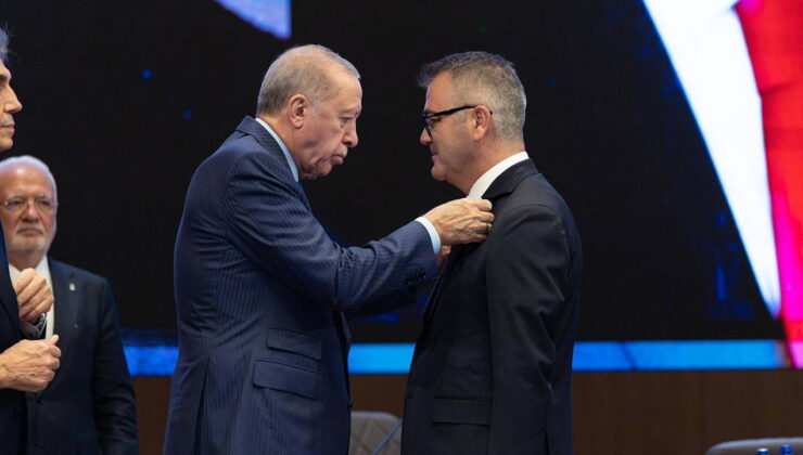 CHP’den AKP’ye geçen Hasan Ustaoğlu telefonlarını açtı: ‘Bu kararı ülkemizin istikrarı adına verdim’