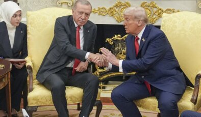 CHP’li isimden, Boeing alımına sert tepki: ‘Halkımızın alın terini Trump’a haraç olarak peşkeş çekemezsiniz’