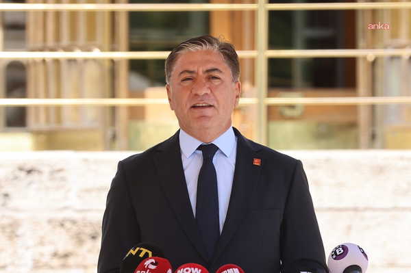 CHP’li Murat Emir komisyonda konuştu: ‘Mahkemeler üstünden estirilen teröre boyun eğmemeliyiz’