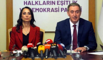 DEM Parti’den yeni hamle: Eş Genel Başkanlar, Özgür Özel’i ziyaret etmeye hazırlanıyor