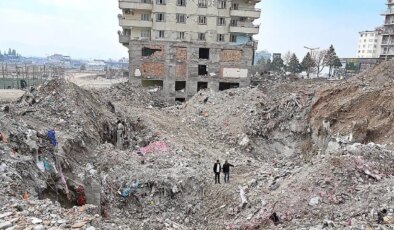 Depremde 85 kişiye mezar olmuştu: Ebrar Sitesi E Blok davasında istenen cezalar belli oldu!