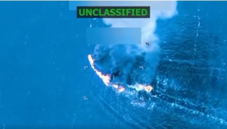 Donald Trump, uyuşturucu taşıyan bir teknenin hedef alındığını açıkladı