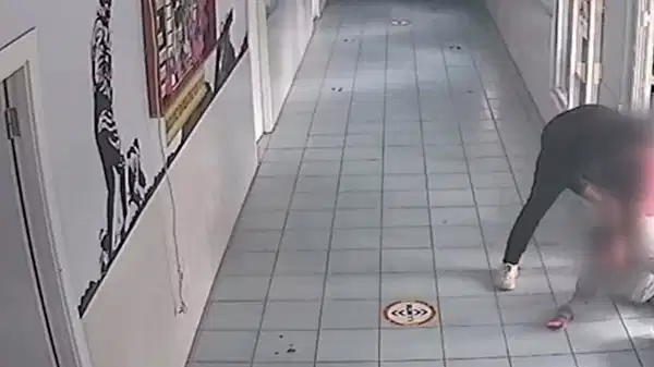 Down sendromlu çocuğa şiddet uygulayan öğretmen terfi aldı: Anne isyan etti!