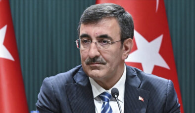 Ekonominin üç yılık yol haritası belli oldu! 2026-2028 OVP’si açıklandı