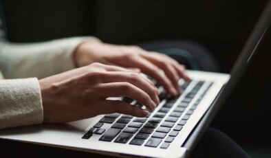 Elektronik eşyaların fiyatı cep yakıyor: Gençlere bilgisayar da hayal