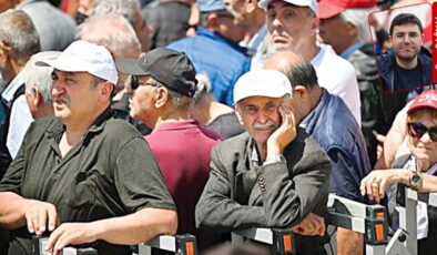 Emekli ikramiyesi 527 çeyrek altın eridi