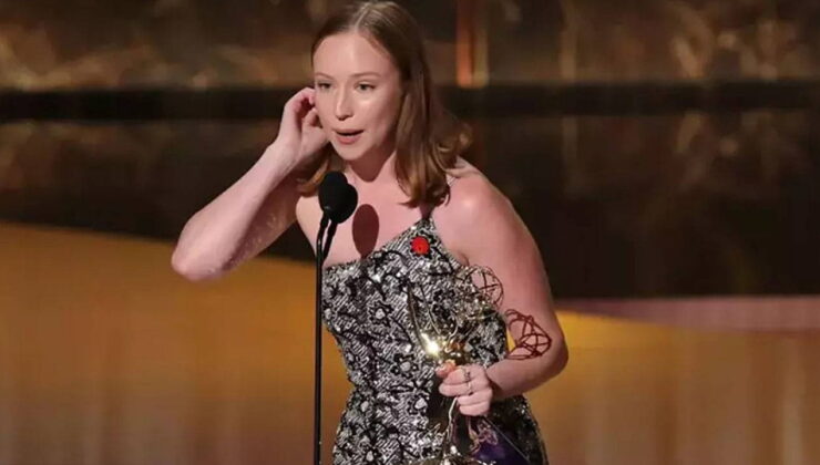 Emmy Ödülleri’ne damga vurdu: Yahudi oyuncu Hannah Einbinder’den ‘Filistin’e Özgürlük’ çağrısı