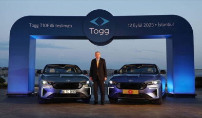 Erdoğan’a Dolmabahçe’de Togg hediyesi