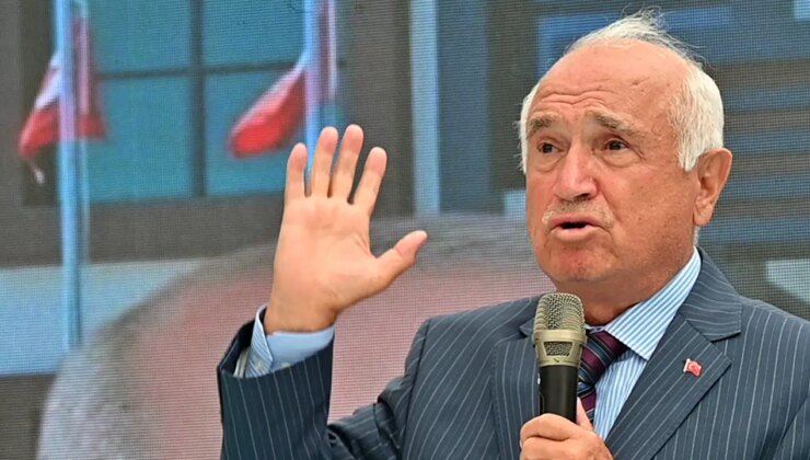 Eski TBMM Başkanı Cemil Çiçek’ten dikkat çeken konuşma: ‘Cumhuriyet tartışmalarını bu ülke için sıkıntılı bulurum’