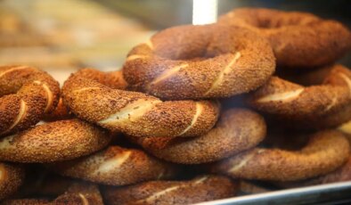 Esnaf odalarından ortak açıklama: Simit fiyatlarına zam ertelendi!