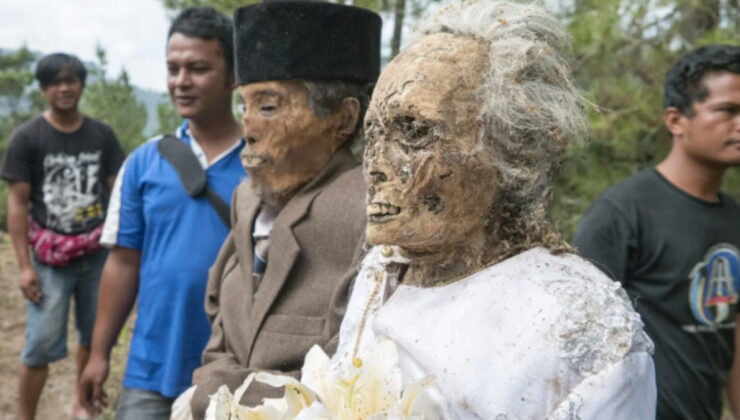 Fantezi tabutlardan, ölü giydirmeye: Dünyanın en ilginç cenaze gelenekleri