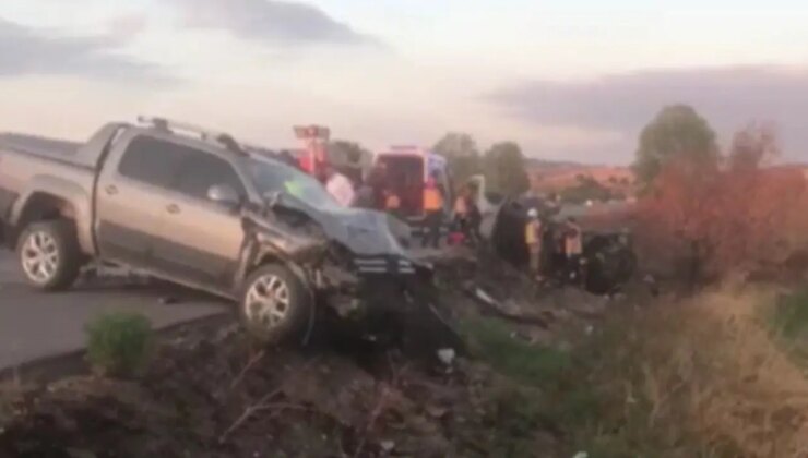 Feci kaza: Eski belediye başkanı hayatını kaybetti, eşi ve 1 kişi yaralı!