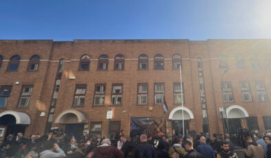 Filistin bayrağı Londra’da göndere çekildi