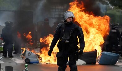 Fransa’da hayat durdu! Yüzlerce gözaltı var