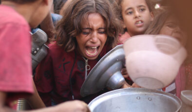 Gazze’de Filistinlilere yemek dağıtımı yapıldı