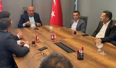 Gürsel Tekin’in yanında yer alıyordu: CHP’den Özgür Çelik’e ihraç kararı