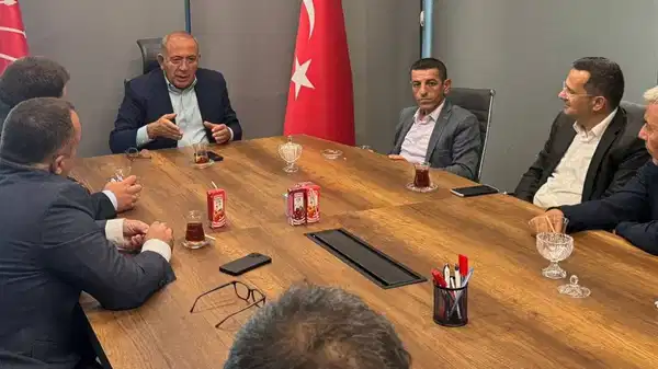 Gürsel Tekin’in yanında yer alıyordu: CHP’den Özgür Çelik’e ihraç kararı