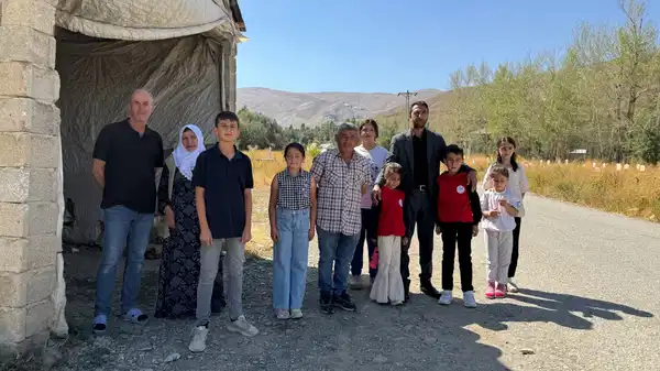 Hakkari’de servis ihalesindeki anlaşmazlık nedeniyle taşımalı eğitim kapsamındaki 88 köyde öğrenciler okullarına gidemiyor
