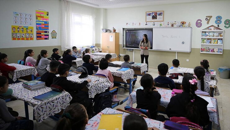 İBB Sen Oku Diye eğitim desteği başvuruları ne zaman? İBB 3 bin TL eğitim desteği başvurusu nasıl yapılır, şartları neler?