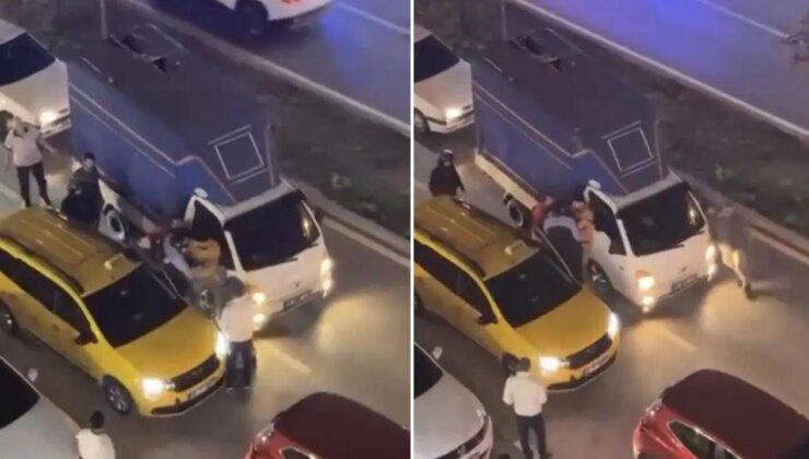 İki sürücü kavgaya tutuştu: Trafik kilitlendi!