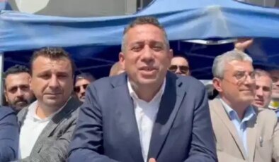 İl binası önündekilere ‘CHP’li değil’ diyen Gürsel Tekin’e, CHP’den jet yanıt: ‘Hayatta hiçbir korku halkı satanın korkusu gibi olmuyor!’