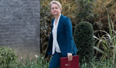 İngiltere Dışişleri Bakanı Yvette Cooper: Gazze’ye yardımların engellenmesi ahlaki rezalet