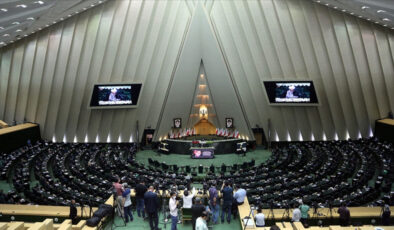 İran Meclisi’nde 70’den fazla milletvekilinden imza: Nükleer silah üretilmesi talep edildi