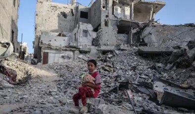 İsrail saldırılarında 350 bin kişi evsiz kaldı