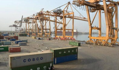 İsrail’den Yemen’e hava saldırısı: Hudeyde Limanı hedef alındı…