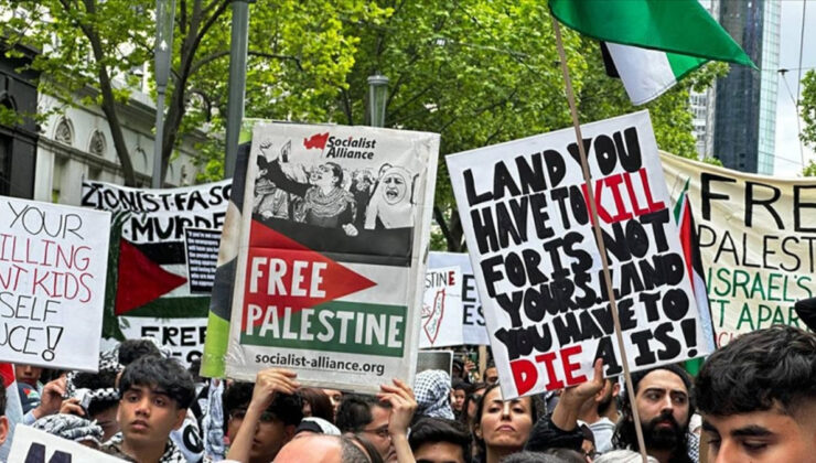 İsrail’in Gazze’ye saldırıları, Avustralyalılar tarafından 100 haftadır protesto ediliyor