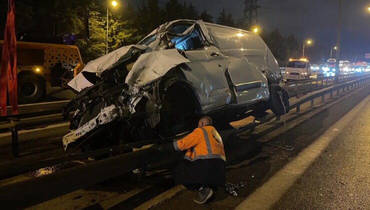 İstanbul’da ticari araç bariyerlere çıktı!